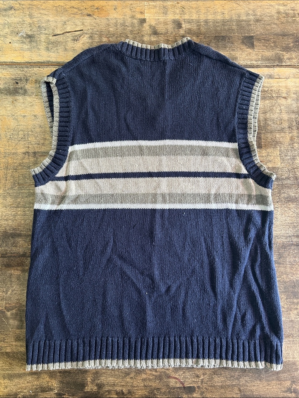 Rue 21 Mens Navy and Gray Striped V-Neck Sweater Vest with Contrast Trim y2k - Picture 3 of 5